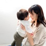赤ちゃんの「人見知り」はいつまで続く？その原因と乗り越え方