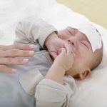 子どもの急な発熱や高熱への対応方法ガイド