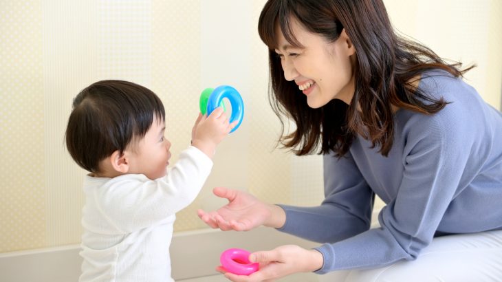 ベビーシッター料金はいくら？相場と内訳、賢く使う補助金制度を徹底解説！