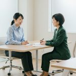 【育休明けの方へ】復職面談で聞かれることは？失敗しない準備と回答例文を完全ガイド